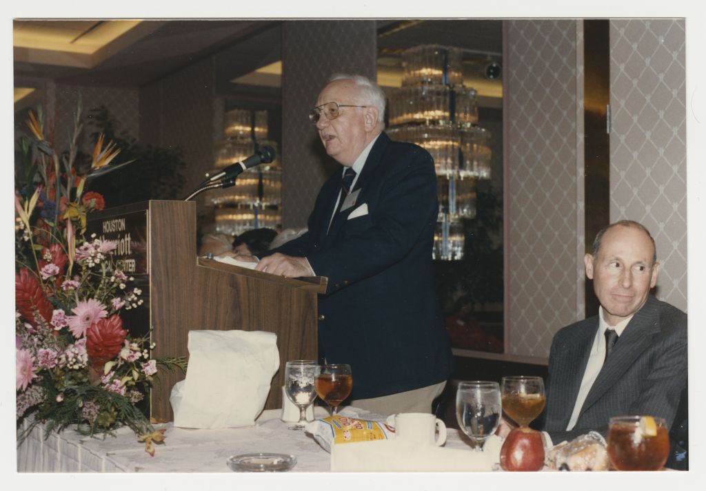 Ralph Feigen Dr. Russell Blattner speaks at Dr. Desmond's retirement party ...